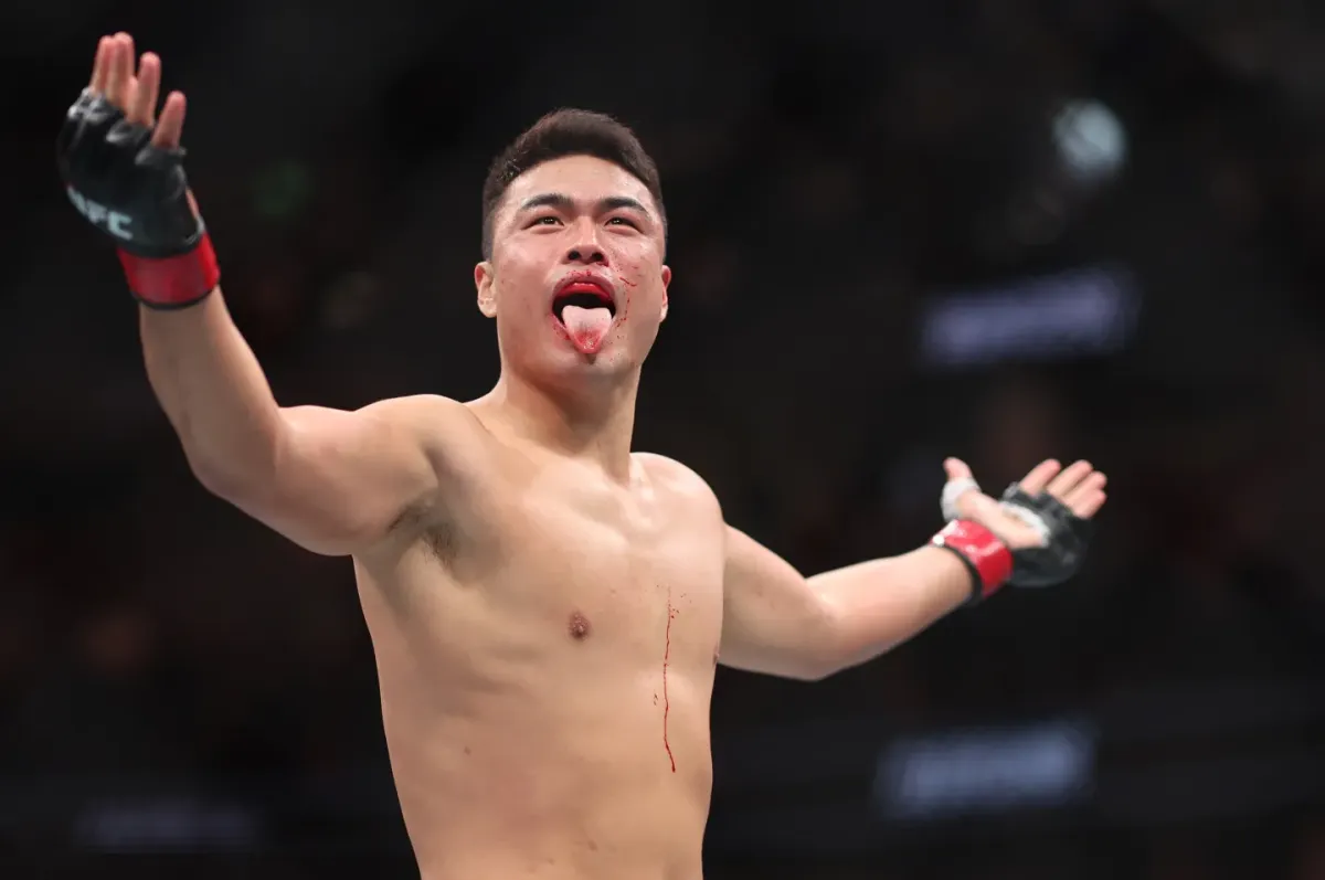 Zhang Mingyang va-t-il éteindre Alonzo Menifield ?